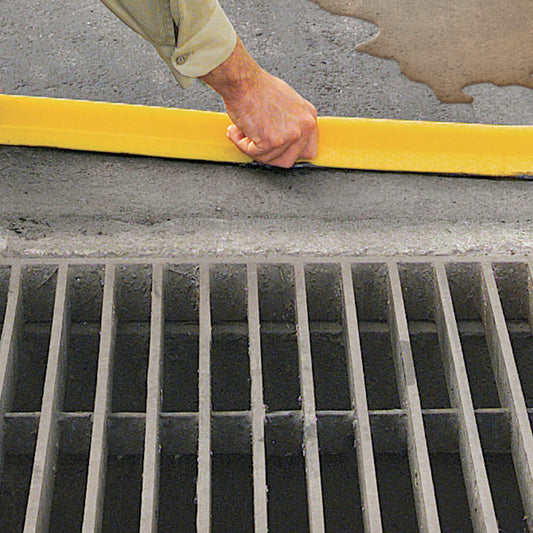 Hochwasserschutzsystem - PIG® SPILLBLOCKER® Rough Surface Deich (PLR230)