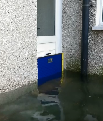 Dam Easy Hochwasserschutz für Garagen, Terrassen und große Öffnungen